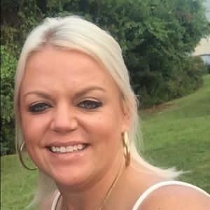 Meet your Posher, Toni